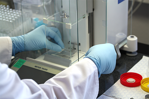 Checking the amount of active ingredient Weighing protocol